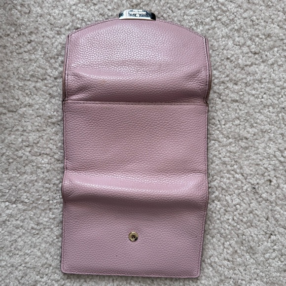 Used Kate Spade wallet - Picture 3 of 4